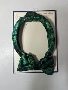 NEW- Southern Living 2 Piece Set - Ladies Headband - Dog Bow Tie- Green - Picture 1 of 5