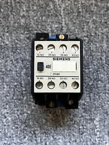 Siemens Hilfsschütz 3TH80 40-0A contactor relay 16 A New - Bild 1 von 5