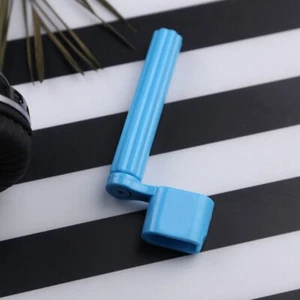 ABS Guitar String Winder Polychromatic Guitar Coil  Guitar Accessories - Bild 1 von 7