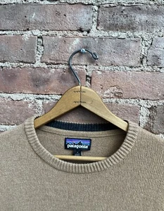 Patagonia Men’s Sweater, Sz Medium, Khaki Recycled Cashmere/Wool - Picture 1 of 7