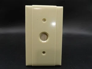 BRYANT 1 GANG TELEPHONE COVER PLATE IVORY 82181 (QTY 1) - Picture 1 of 1