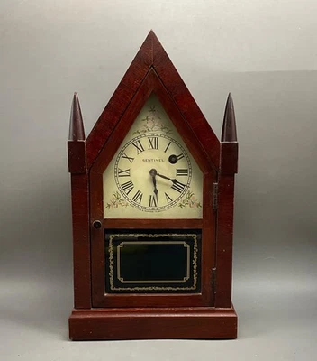 Reloj Ingraham 'Sentinel' 1953 8 días caoba campanario estante sin probar. Foto 1 de 4