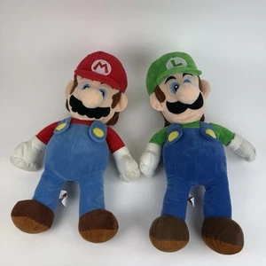 SUPER MARIO BROS Nintendo Jumbo Juguete Suave Figuras de Peluche 60cm Juego Oficial Luigi - Imagen 1 de 4