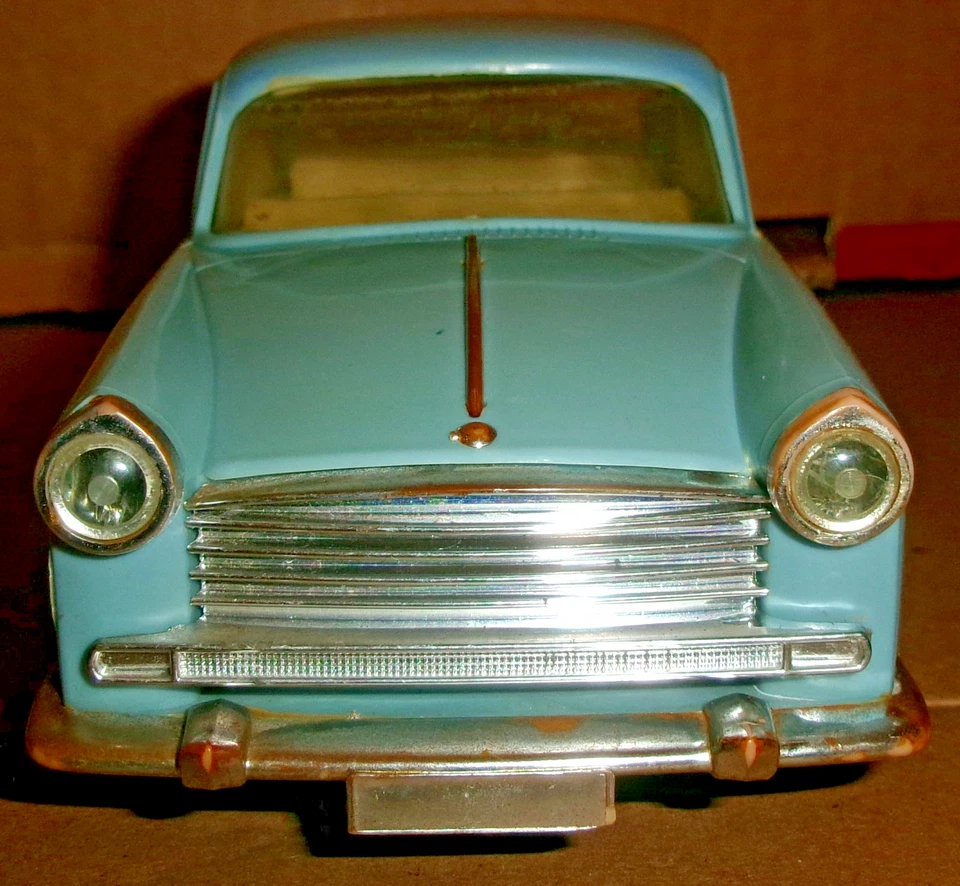OK TOYS No.3356 - MORRIS OXFORD V pale blue Battery Operated made in Hong Kong - Image 1 of 4