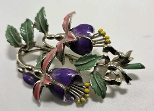 Vintage Silver Tone Fuschia Flowers Brooch Lapel Hat Pin Floral Bow Leaves MCM - Picture 1 of 6
