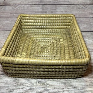 Handmade Sweet Grass Square Basket Tray 9x9x3.5” - Picture 1 of 5