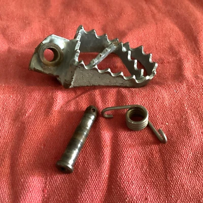 KTM 65SX 65 SX 2005 reposapiés izquierdo reposapiés clavija y herrajes Foto 1 de 4