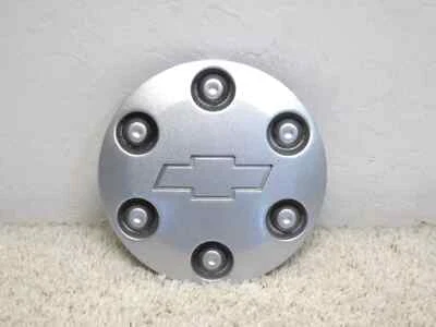 2004 - 2008 CHEVROLET COLORADO OEM 15 «КОЛЕСО СЕРЕБРЯНЫЙ ЦЕНТРАЛЬНЫЙ КОЛПАК 9593979 #2E-7 - Изображение 1 из 2