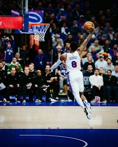 Foto de baloncesto de la NBA Paul George Aerial Dunking Philadelphia 76ers 8x10 - Imagen 1 de 1