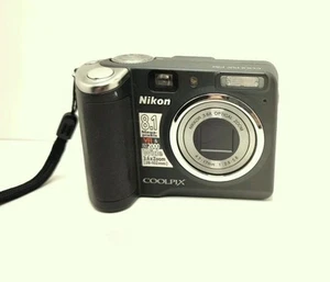 Nikon COOLPIX P50 8.1MP 3.6x Zoom Digital Camera - Bild 1 von 8