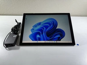 Microsoft Surface Pro 7 plus 1961 2736x1824 i5-1135G7 16 GB 256 GB Win 11 Pro - Foto 1 di 12