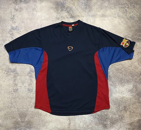 Nike Barcelona 2000s Training SOCCER SHIRT FOOTBALL JERSEY Cover
