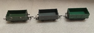 Triang Tri-ang OO Gauge R10 R010 Grey / Green 7 Plank Open Wagons W1005 X2 32075 - Picture 1 of 19