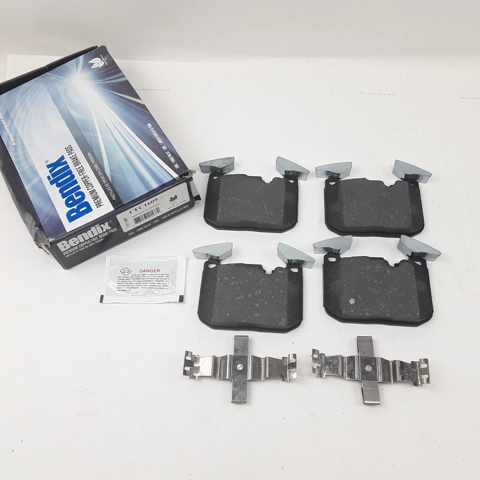 Juego de pastillas de freno de disco Priority One cerámica para BMW 228i 2014-15 230i xDrive 19-20 Foto 1 de 4