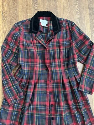 Vestido plisado vintage Miss Dorby negro y rojo a cuadros con botones talla 10 English County  Foto 1 de 4