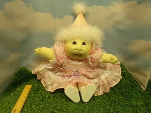 SOFT SCULPTURE CABBAGE PATCH XAVIER ROBERTS PREEMIE HAPPY BIRTHDAY 20TH ANNI - Picture 1 of 6