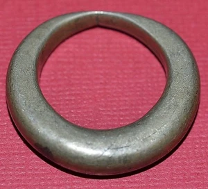 Antiguo anillo tribal de metal tuareg nómada africano Níger África - anillo talla 10,75 - Imagen 1 de 5