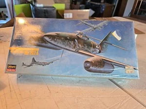 Hasegawa 1/72 Messerschmitt Me-262 A Model kit - Picture 1 of 1