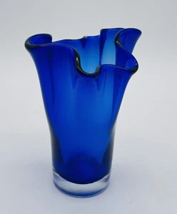Vintage Studio Art Glass Vase Cobalt Blue Ruffled Top 5.25" EUC - Picture 1 of 5