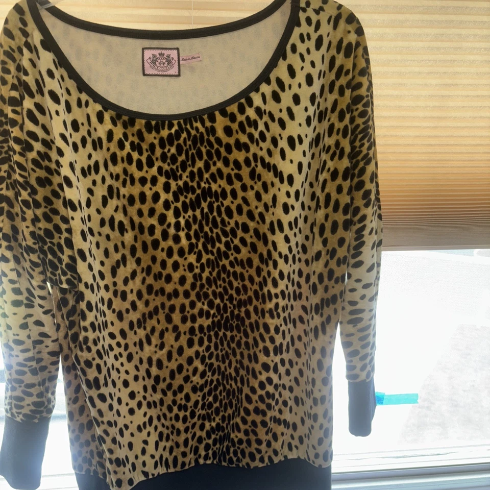 Juicy Couture Y2K Brown Black Cheetah Animal Print Velour Sweater Blouse Sz Lg - Image 1 of 3