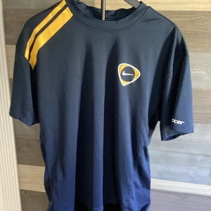 MENS Nike Soccer Dri Fit Dark Blue And Yellow Shirt Size Large - Picture 1 of 8