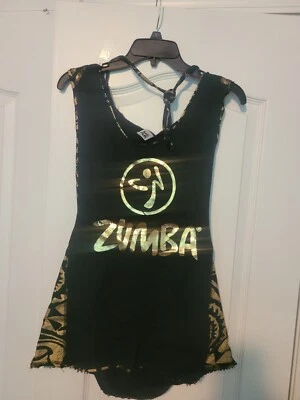 ZUMBA BOLD EN NEGRO CON CAPUCHA NEGRO/ORO~GRANDE Foto 1 de 4