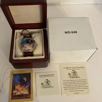 Reloj Mickey/"Fantasía" Coleccionable Disney/75 Aniversario/Amor y Risa Foto 1 de 4