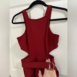 Sexy BeBe Red Ausschnitt breites Bein Gürtelhose Overall Größe 2 gerades Bein - Bild 1 von 8