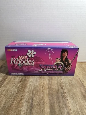 NUEVO NASCAR Rhodes Muebles Xena Guerrero Princesa Escala 1:24 Patty Moise Foto 1 de 4