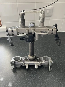 Yamaha WR125 ER 125 2011 Triple Clamps Fork Yokes - Picture 1 of 11