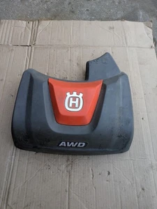 Gruppo copri cinghia anteriore rasaerba Husqvarna HU725AWD 96145001703 593304501 - Foto 1 di 10