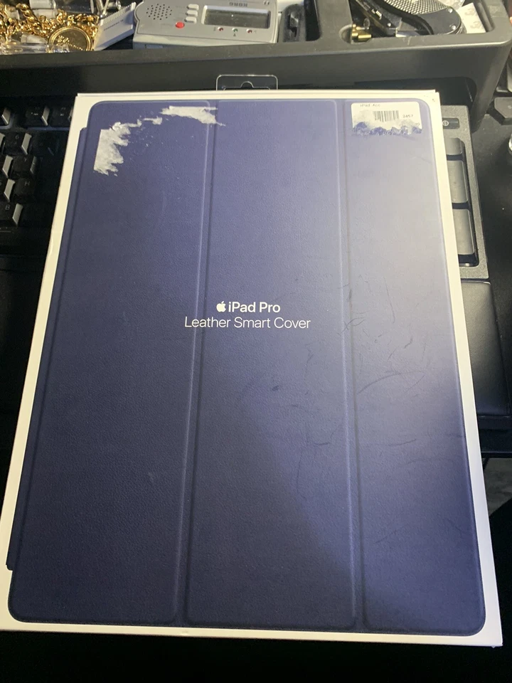 Funda inteligente de cuero Apple para iPad Pro de 10,5? pulgadas - azul medianoche Foto 1 de 4