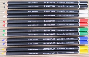 12 x MIXED COLOURS Staedtler Glasochrom Chinagraph Lumo Pencil tracked - Picture 1 of 7