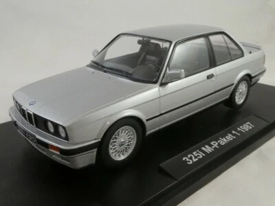 KK BMW 325i E30 M package silver 1987 1/18 KKDC180741 - Immagine 1 di 3