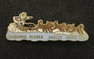 Pin de solapa Eagles Fairbanks Alaska Aerie 1037. - Imagen 1 de 4