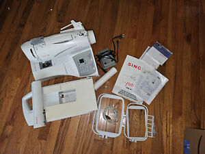 Singer Quantum Futura CE-200 Sewing Machine WITH Embroidery Attachment USED ++++