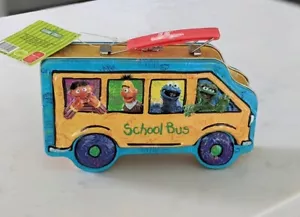 Autobús escolar de Sesame Street Metal Tin Mini Lunch Box con bisagras - Imagen 1 de 8