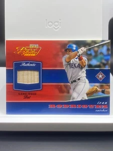 2002 Playoff Piece of the Game Materials Ivan Rodriguez #POG-30 HOF /250 - Picture 1 of 2