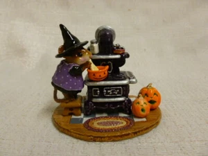 Wee Forest Folk Old Black Stove Halloween Limited Edition m-185 Retired - Bild 1 von 2