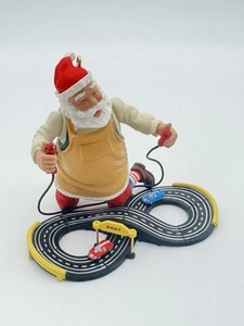 2007 Hallmark Keepsake Toymaker Santa Ornament 8th In Series - No Box - Picture 1 of 6