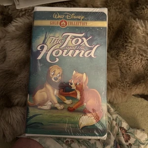 Vintage Disney VHS The Fox and the Hound Gold Collection Sealed Clamshell - Picture 1 of 4