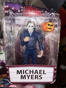 NECA Toony Terrors Michael Meyers - Foto 1 di 6