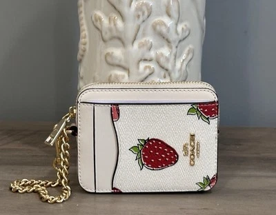 🍓COACH CAR32 Zip Card Case Strawberry Print Coated Canvas & Leather ID Wallet🍓 - Image 1 of 4