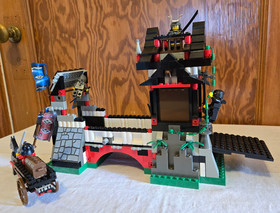 LEGO 6089  NINJA: Stone Tower Bridge - 100% w/box & manual