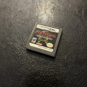 Metroid Prime Hunters First Hunt Nintendo DS 2004 Cartridge Only TESTED - Picture 1 of 2