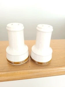 Stonecrest? Salz und Pfefferstreuer Andre Ponche? 4" hoch x 2 1/2" breite Basis - Bild 1 von 4