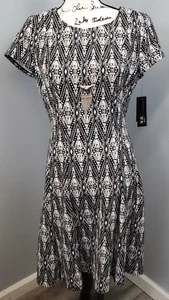 AGB Bodycon Dress with Necklace Women 10 Black White Texture Knit Back Zipper - Picture 1 of 9