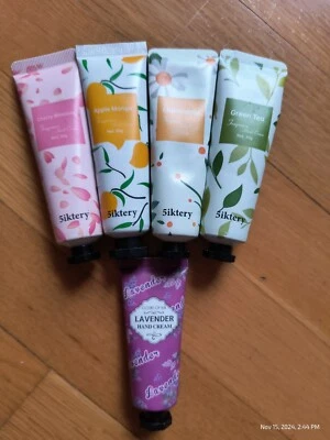 5 Crema de Manos Loción de Manos Manzana Manzanilla Té Verde Flor de Cerezo Viaje  Foto 1 de 4