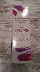 Netflix GloGirl Glow Lippenstift klebt auf dummem Hot Pink 0,12 Unzen - Bild 1 von 1
