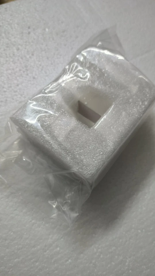 blue in polarizer for PowerLite 96w projector 23.5x16mm - Image 1 of 1